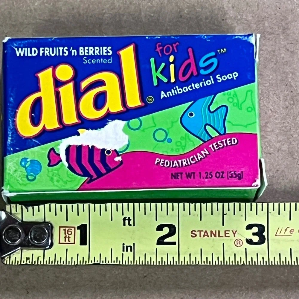 Vintage‎ Dial for Kids Wild Fruits Berries Antibacterial Soap 1.25 oz Prop Mini
